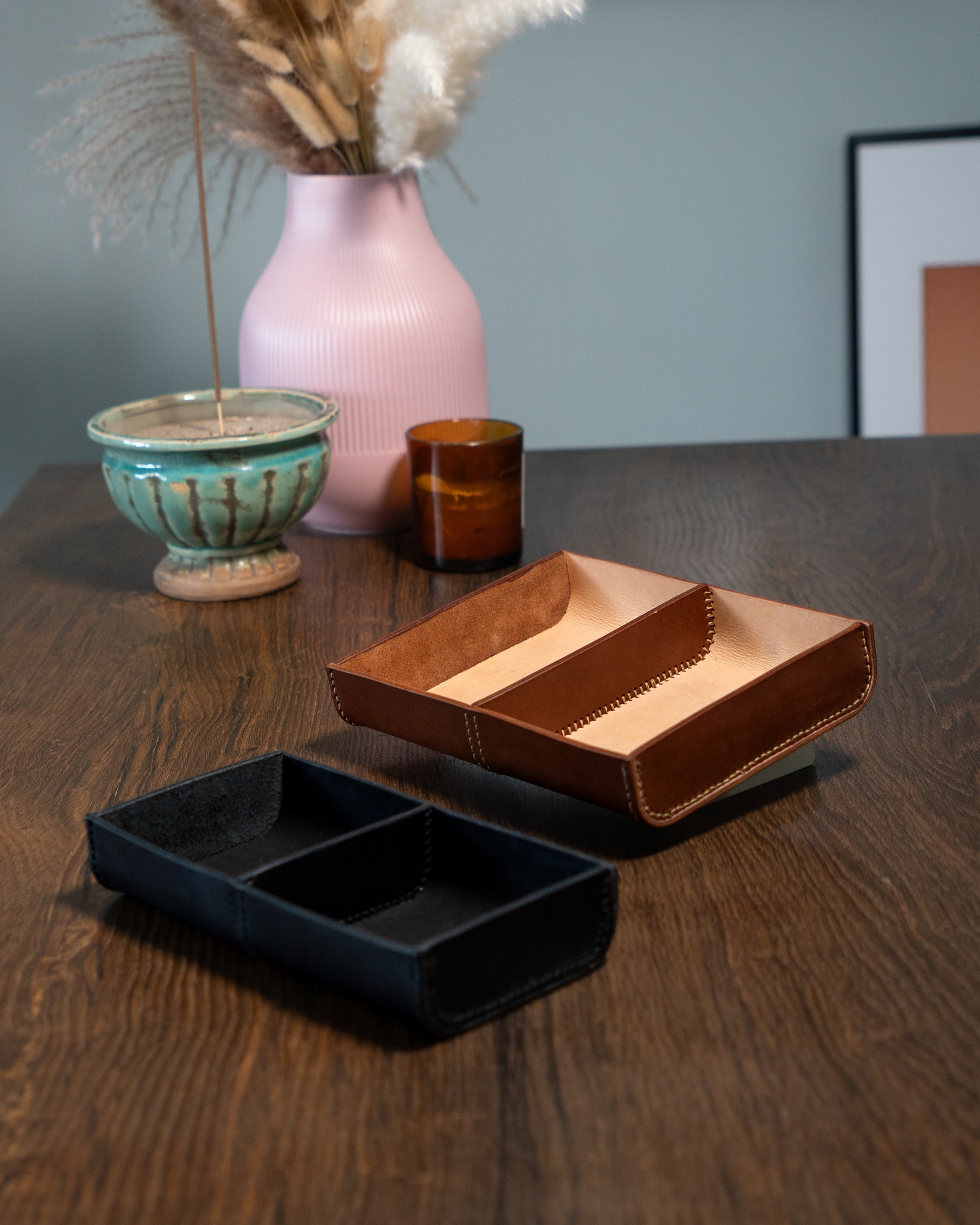 Leather Tray with compartments Pattern