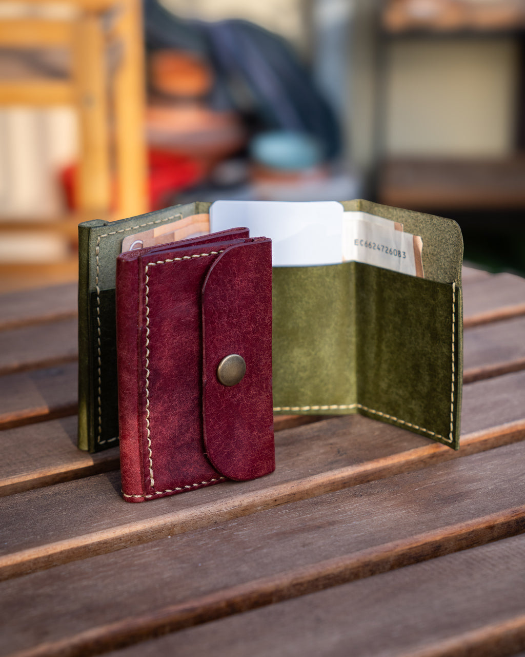 Hangenähter Falt Geldbeutel in kompaktem Format