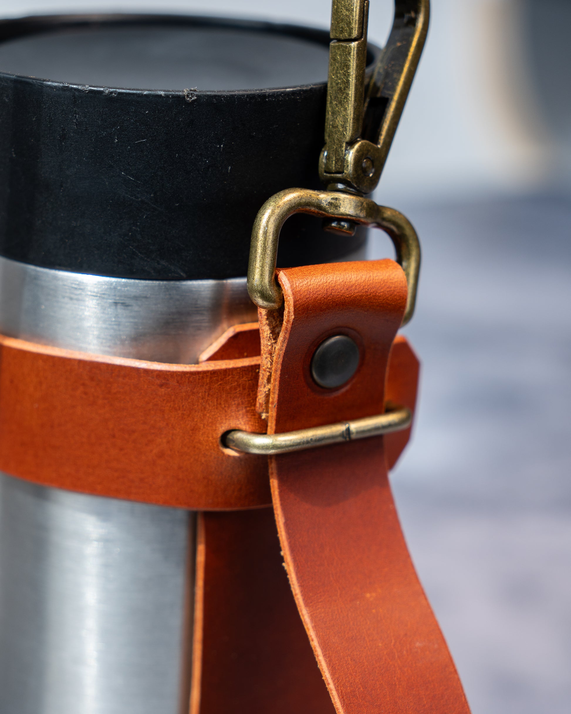 Flaschenhalter mit Griff & Karabiner - Malve