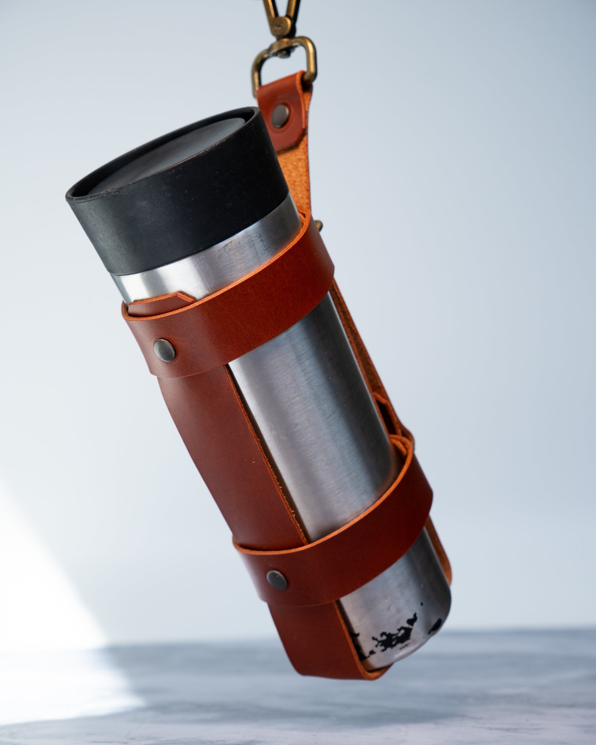 Flaschenhalter mit Griff & Karabiner - Malve