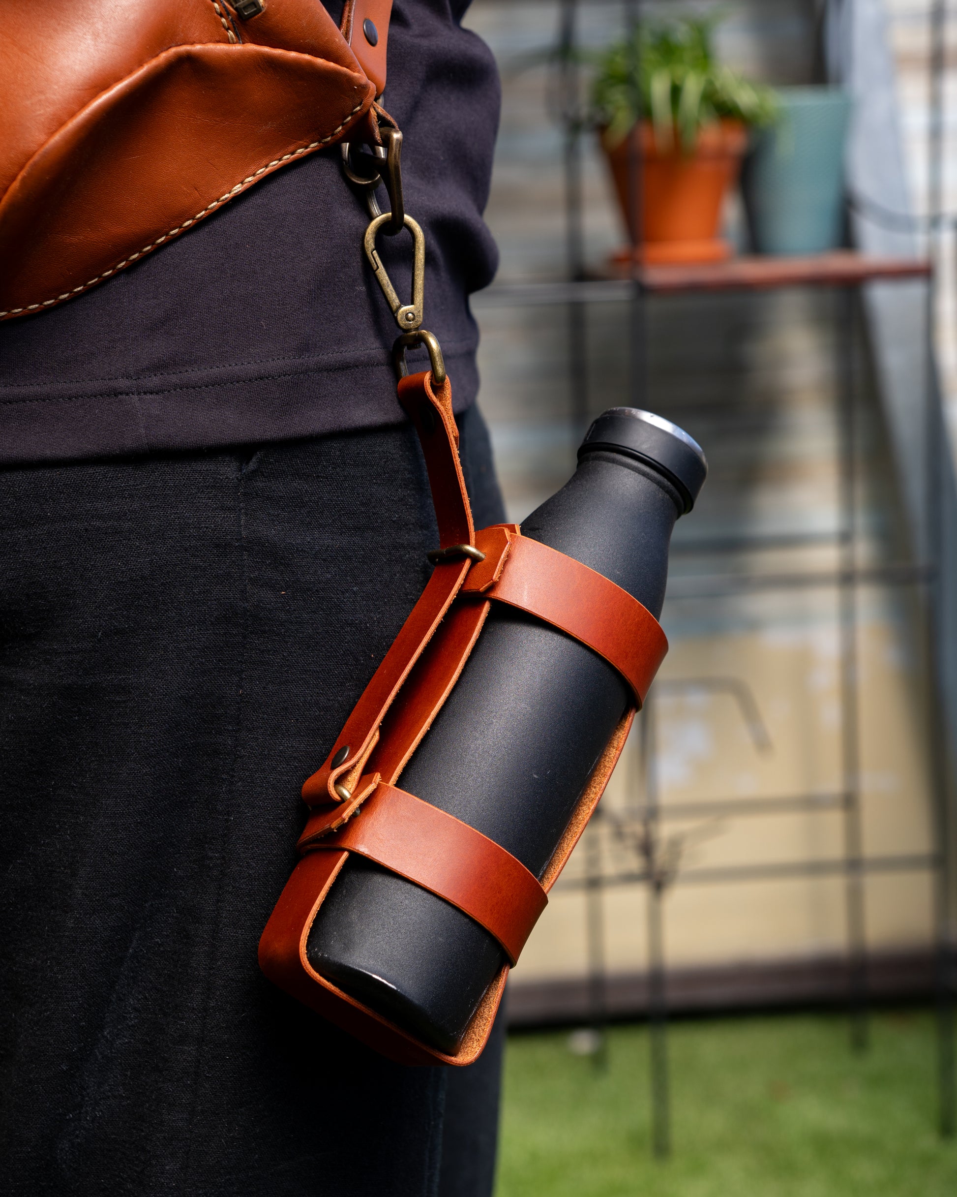 Flaschenhalter mit Griff & Karabiner - Malve