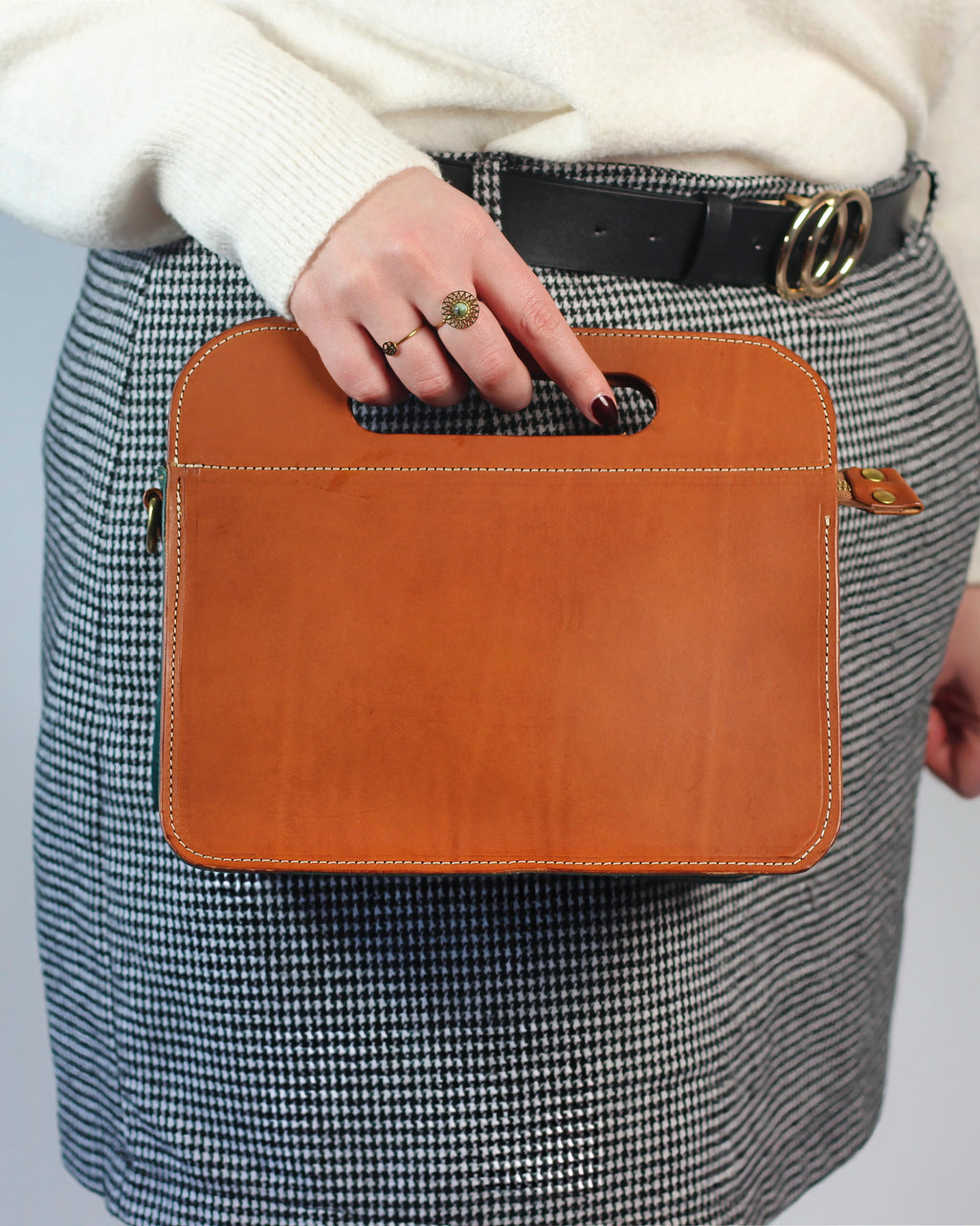 Leather Handbag with Handles and Soft leather Lining