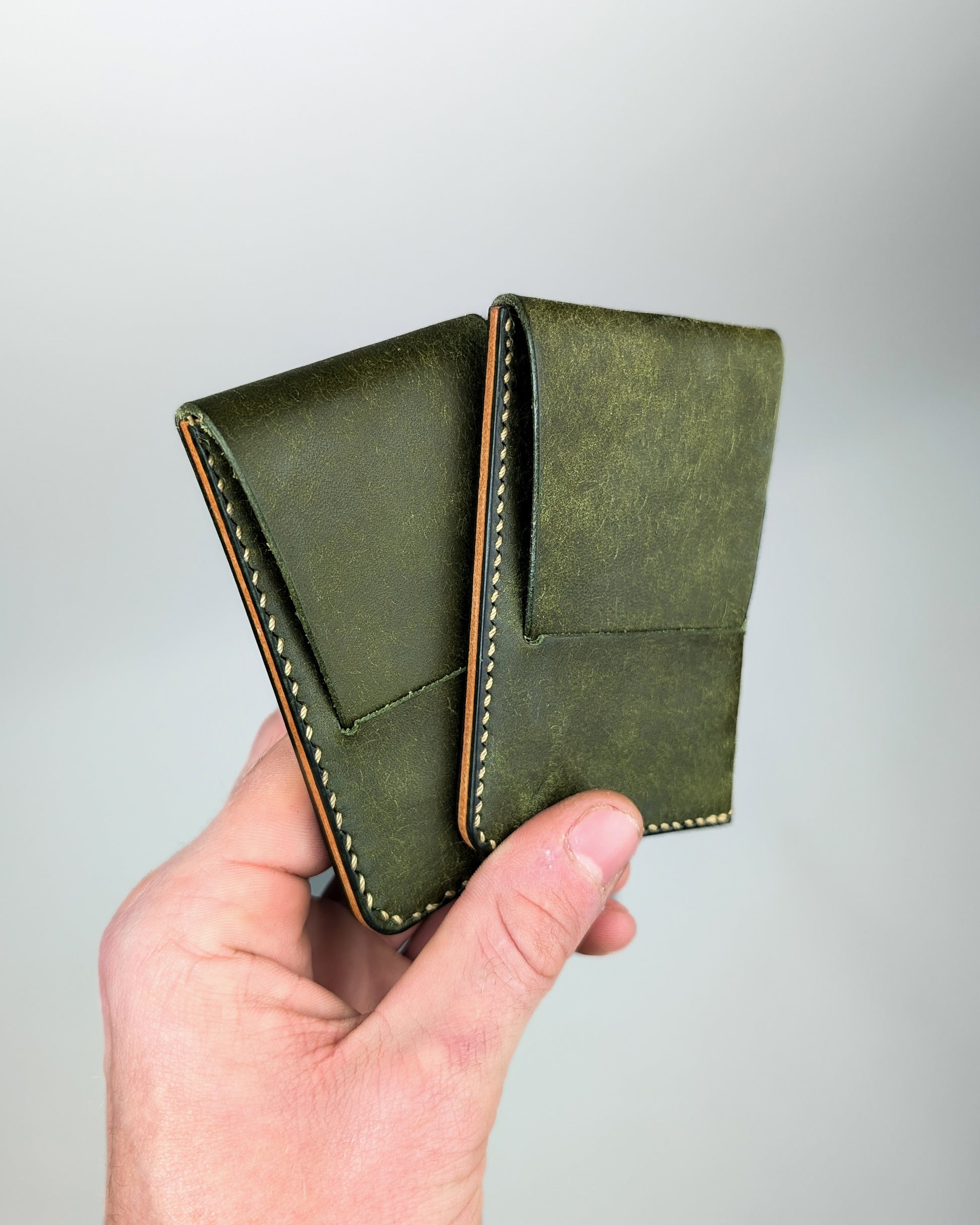 Compact Leather Card Holder Pattern