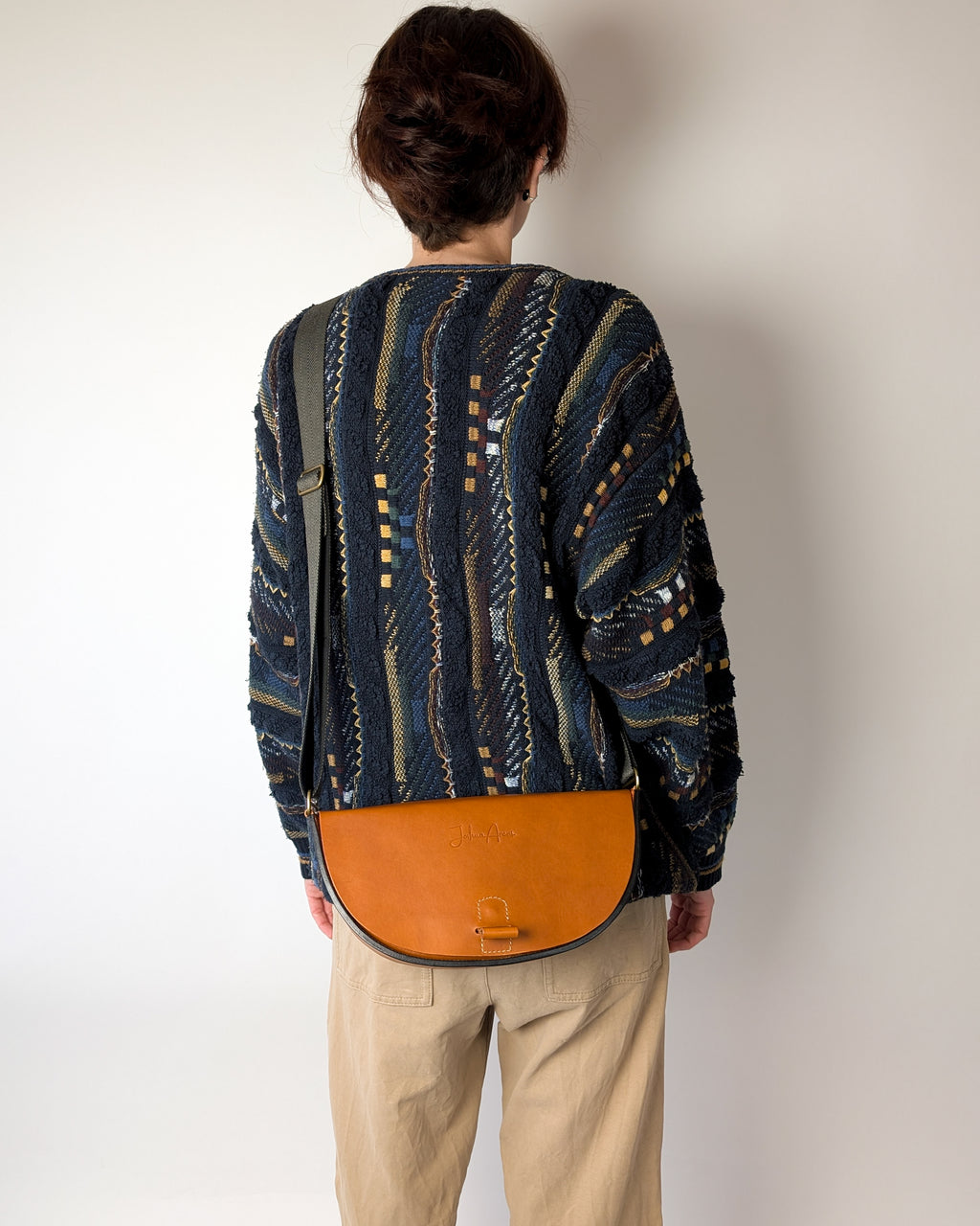 Half-Round Leather Sling Bag Pattern