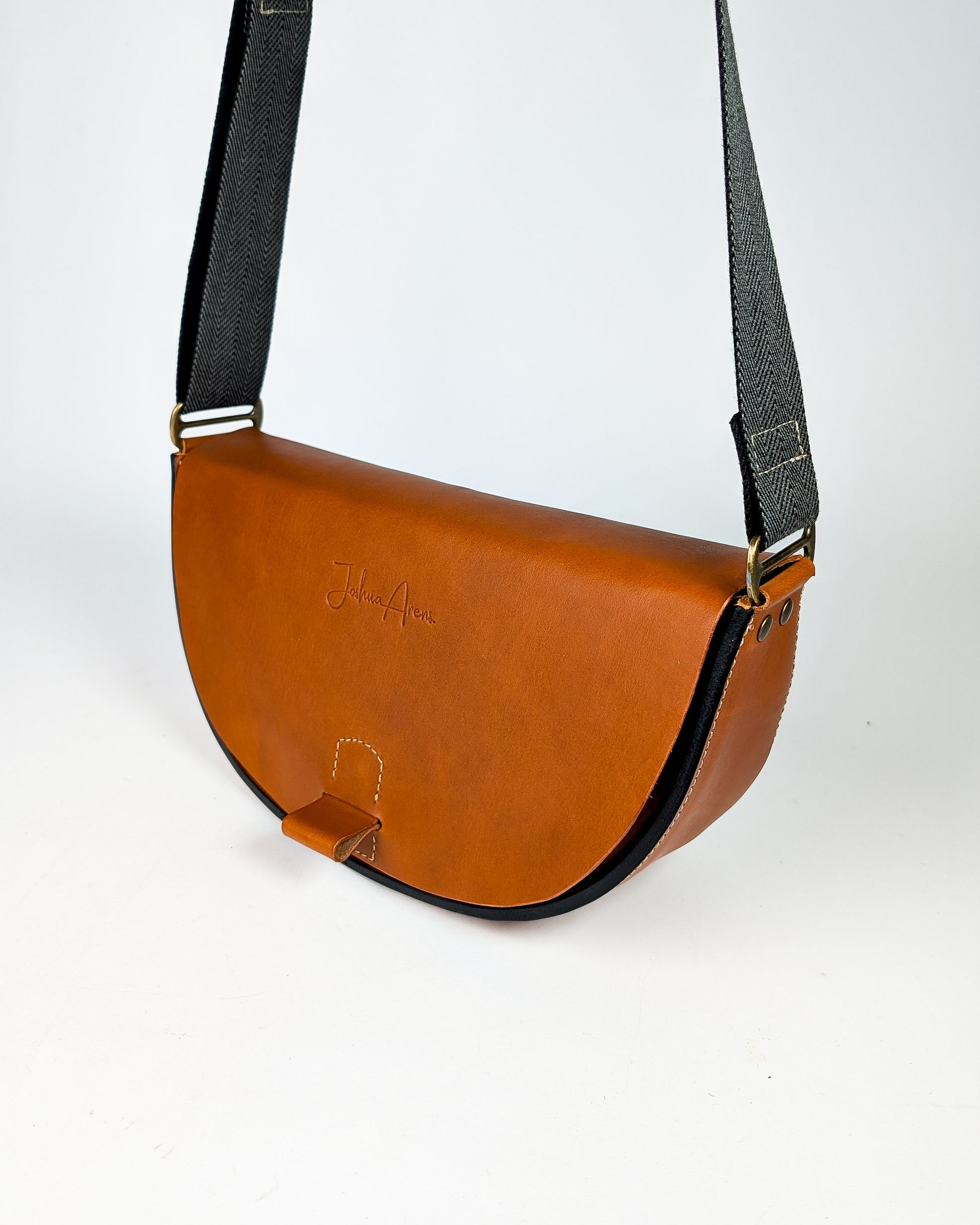 Half-Round Leather Sling Bag Pattern