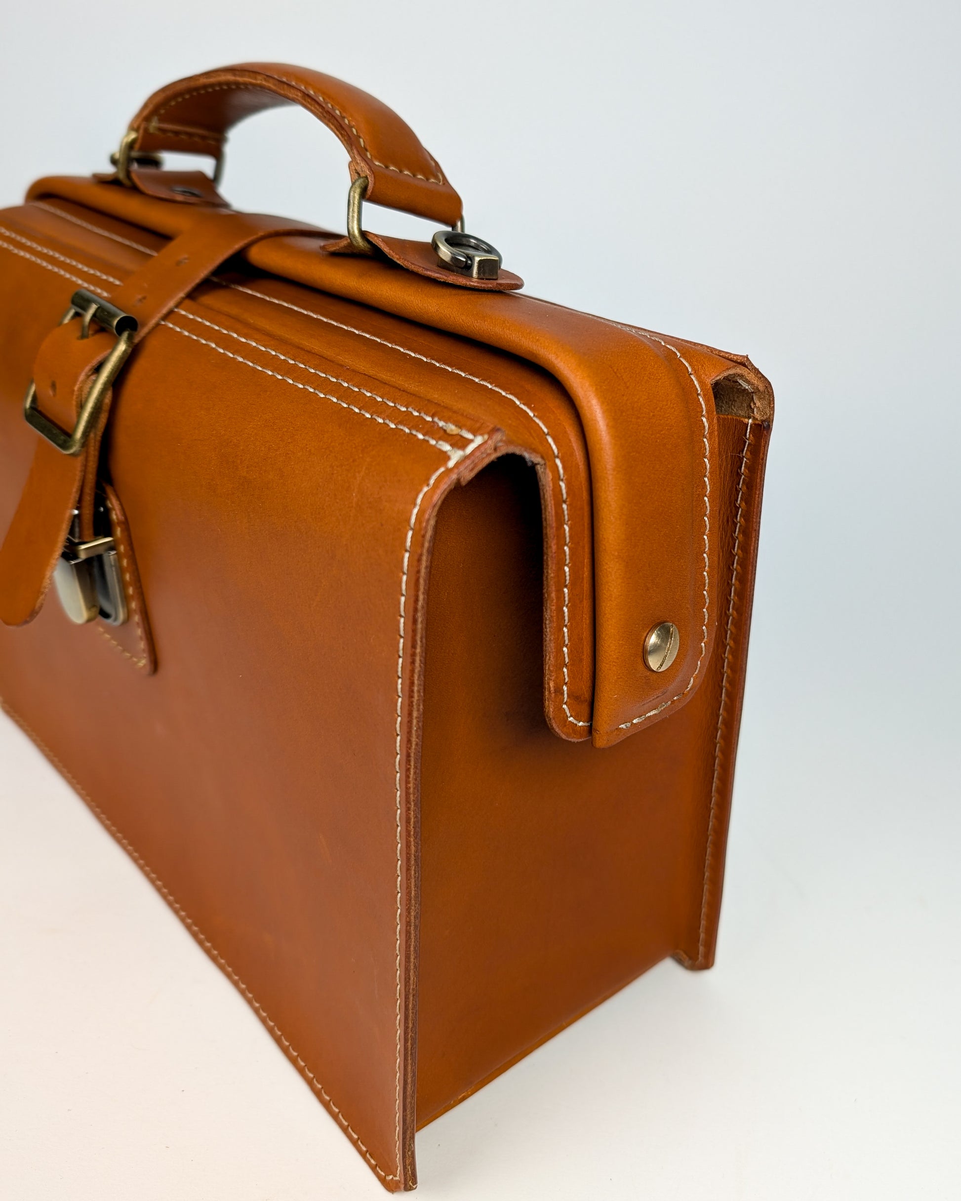 Doctor Style Crossbody Bag Pattern