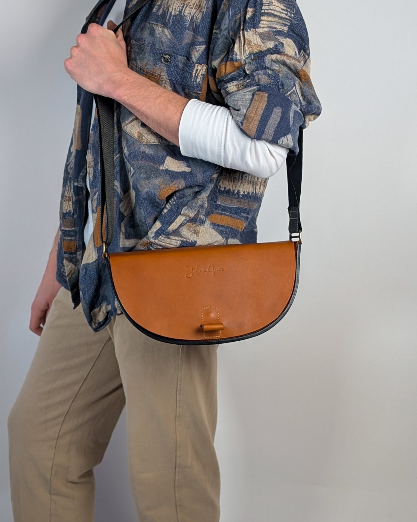 Half-Round Leather Sling Bag Pattern