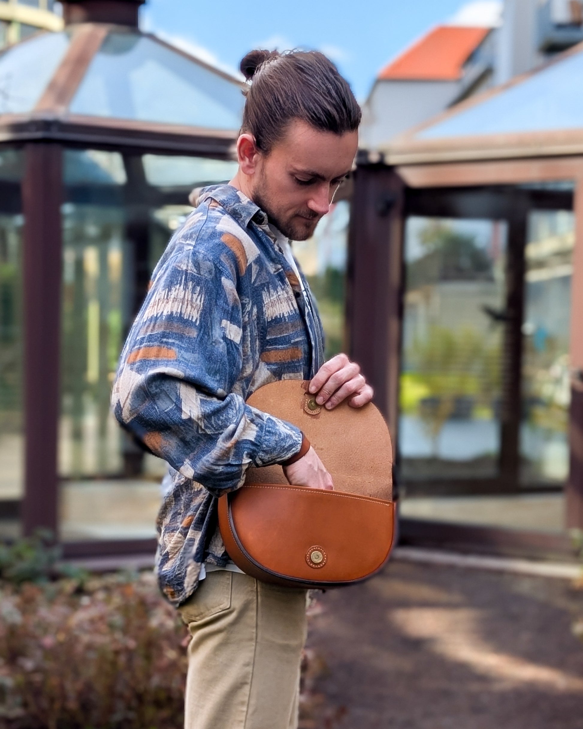 Half-Round Leather Sling Bag Pattern