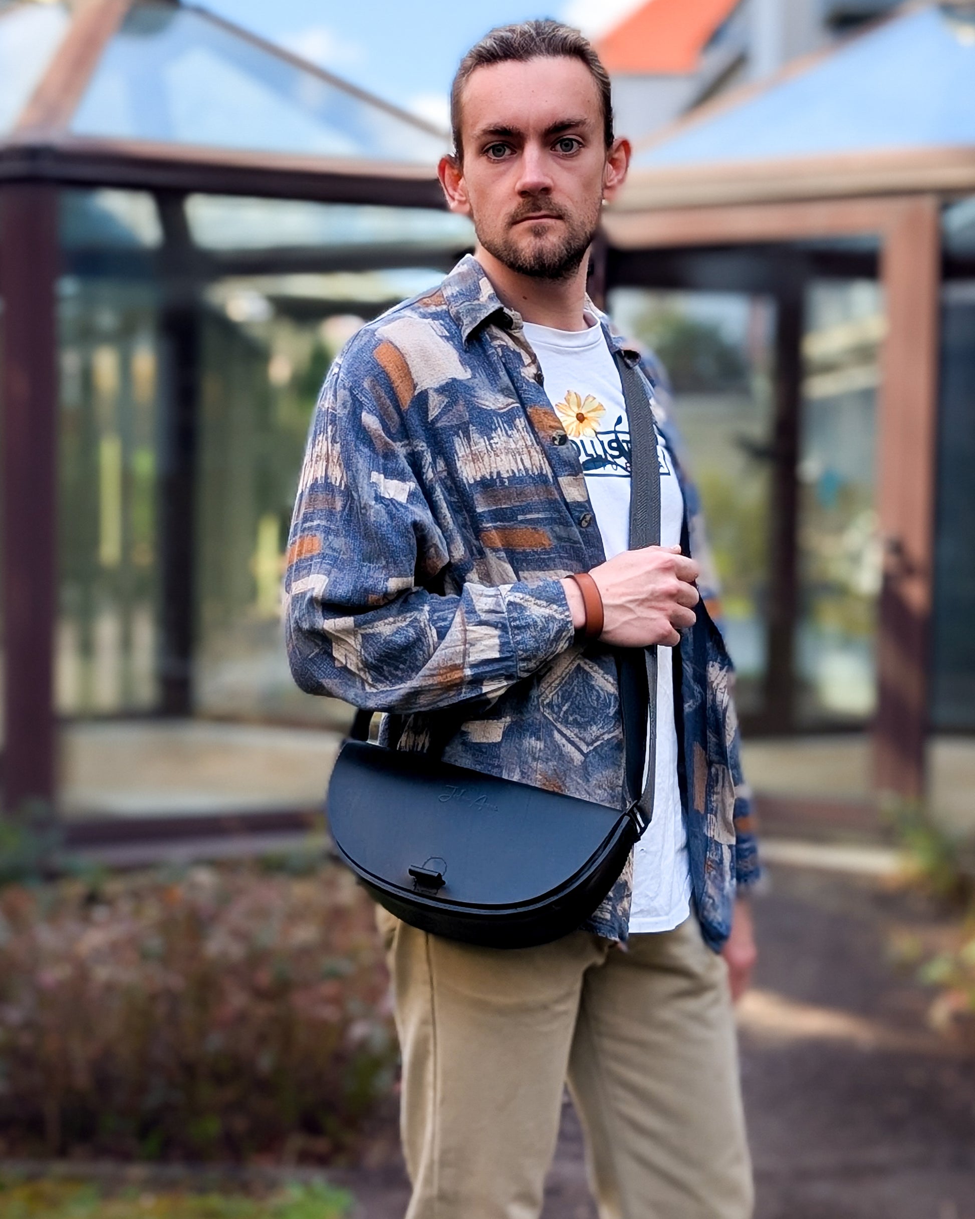 Half-Round Leather Sling Bag Pattern
