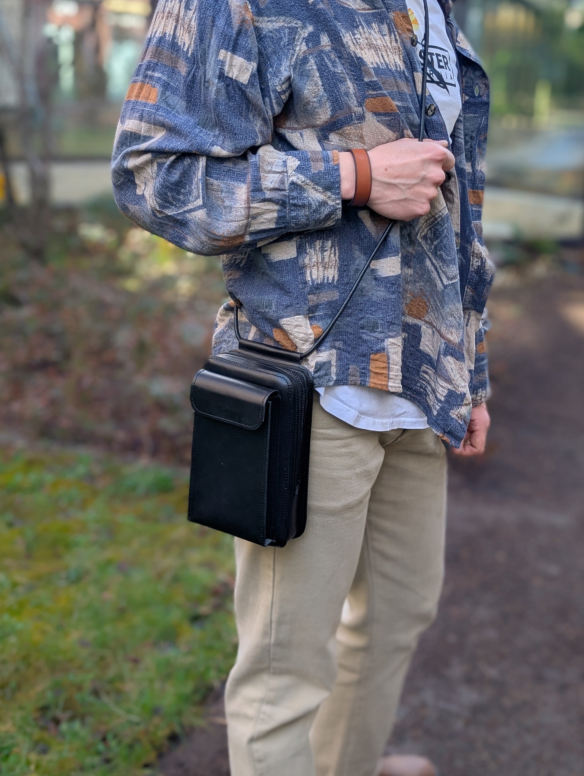 Leather Crossbody and Leg Bag Pattern