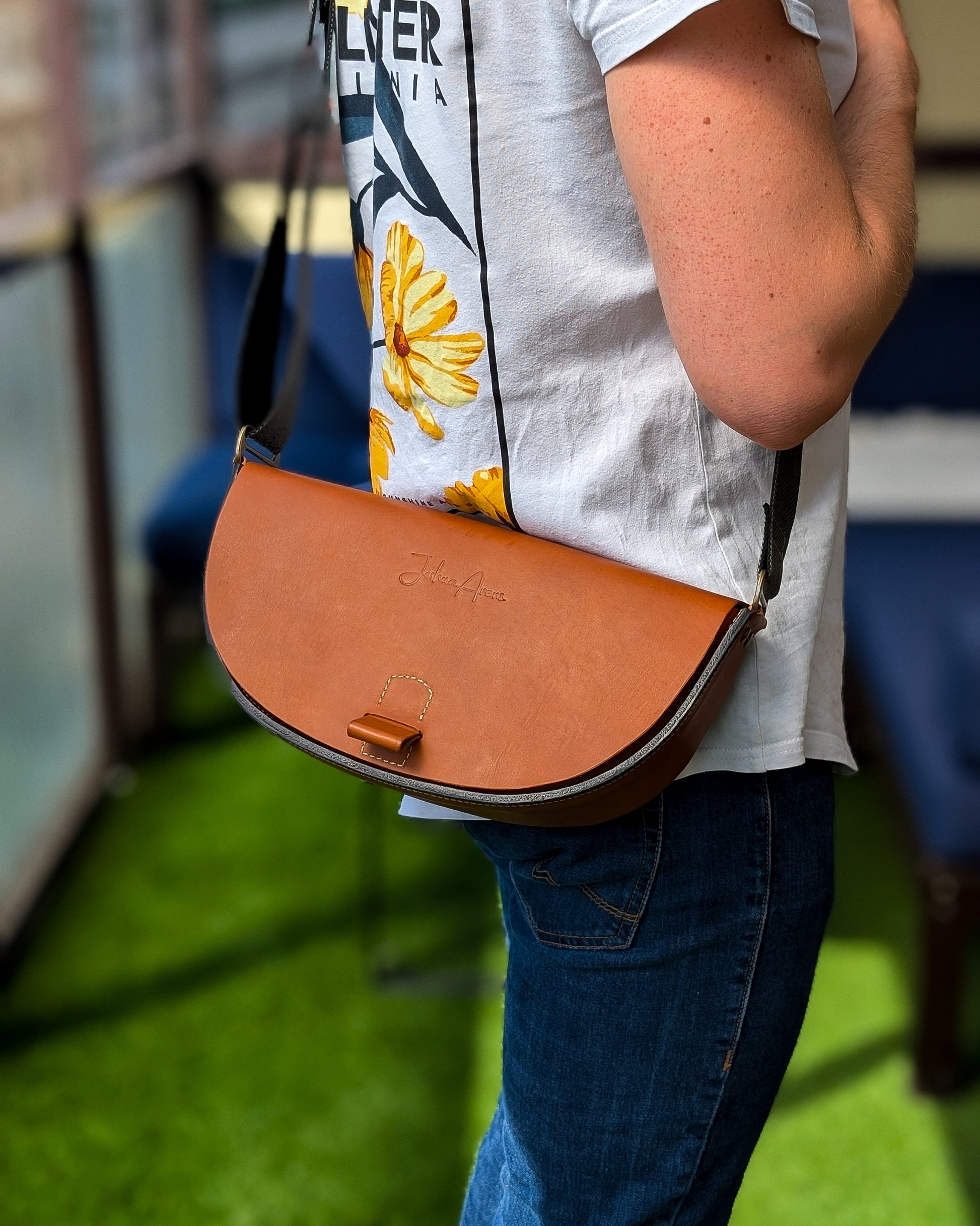 Half-Round Leather Sling Bag Pattern