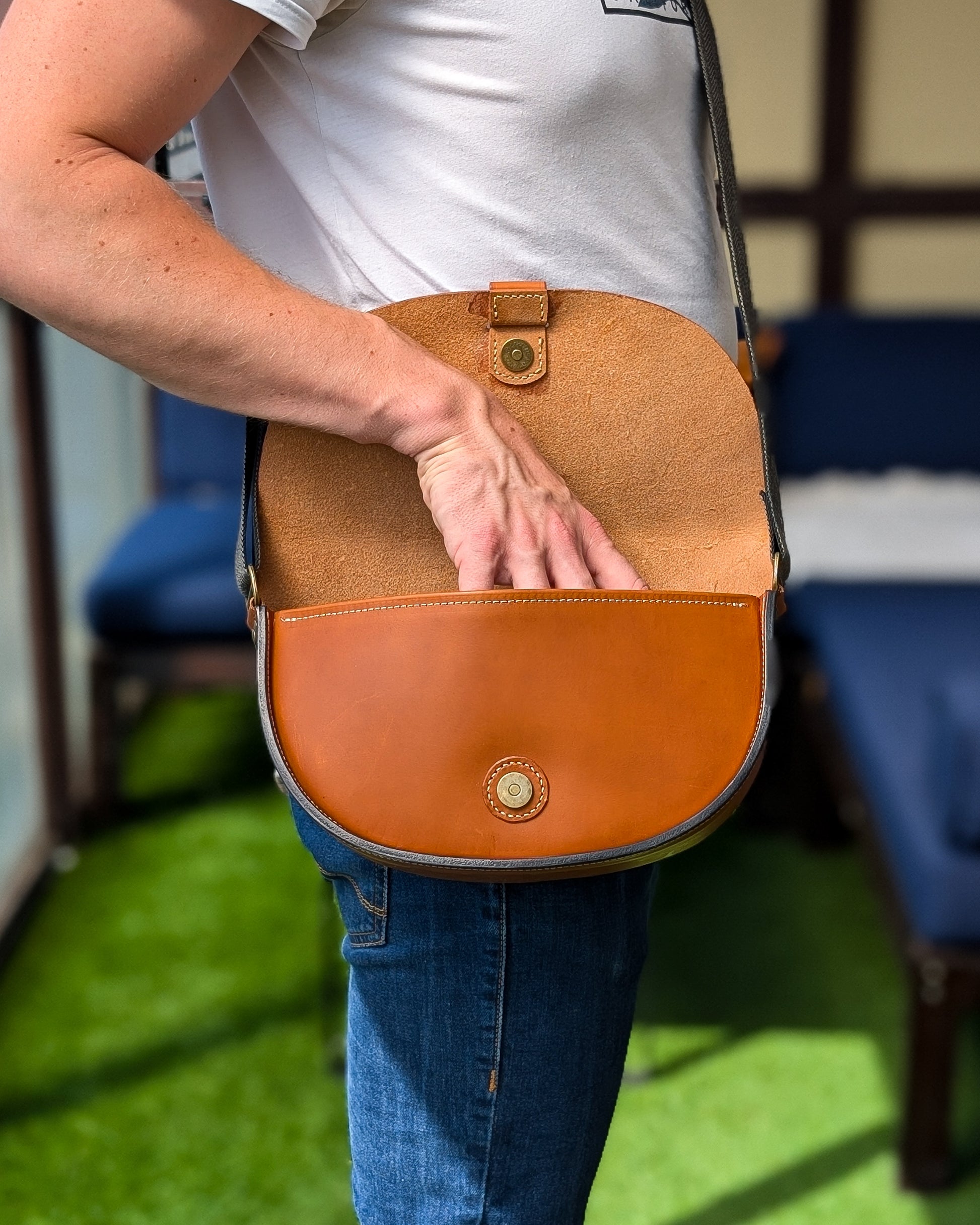 Half-Round Leather Sling Bag Pattern