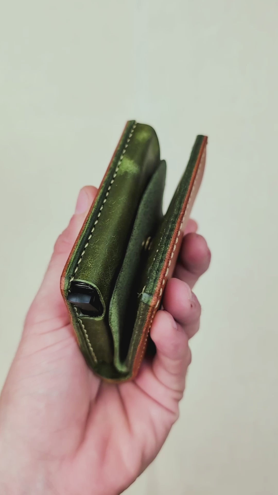 Pop-Up Bi-Fold Wallet, RFID Protection